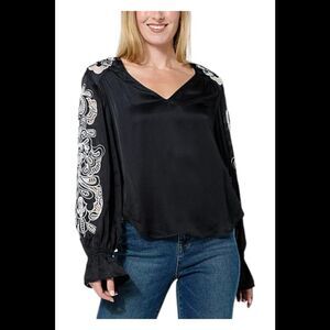 La Joie Schiffly Embroidered Blouse Caviar - Regular